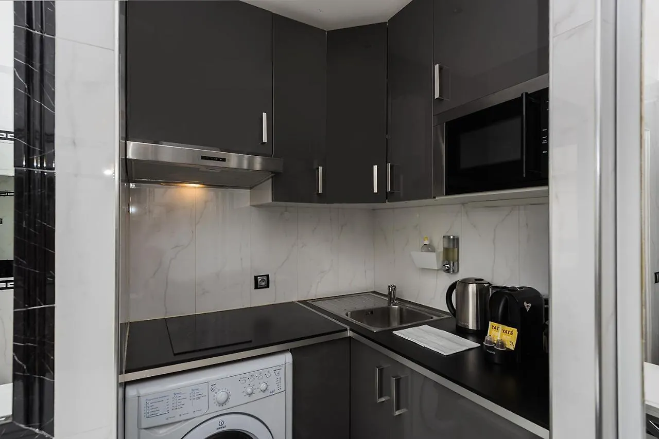 Charmant Studio Pres Des Champs-Elysees Paříž Apartmán